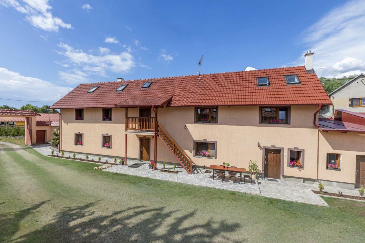 Apartmány Pod Řípem Roudnice nad Labem Exterior foto